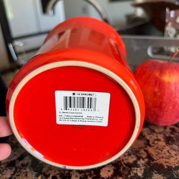 Brand New - Le Creuset Utensil Holder (6 color options) - Picture 4 of 13
